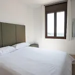 Lets Holidays Wake Up By The Sea In Victoria 2 Apartment