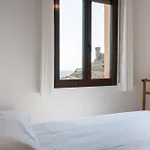 Apartment Lets Holidays Wake Up By The Sea In Victoria 2