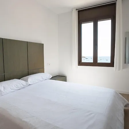 Lets Holidays Wake Up By The Sea In Victoria 2 Διαμέρισμα