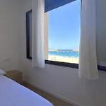 Apartamento Lets Holidays Wake Up By The Sea In Victoria 2 *