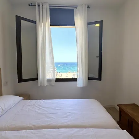 Apartamento Lets Holidays Wake Up By The Sea In Victoria 2