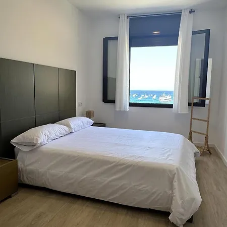 Lets Holidays Wake Up By The Sea In Victoria 2 아파트