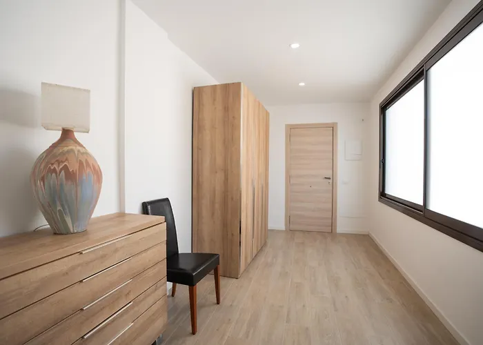 Lets Holidays Wake Up By The Sea In Victoria Apartment 2 *