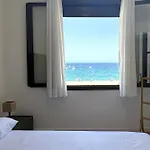 Lets Holidays Wake Up By The Sea In Victoria 2 Apartament *
