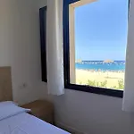 Lets Holidays Wake Up By The Sea In Victoria 2 Apartament *