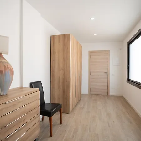 Lets Holidays Wake Up By The Sea In Victoria 2 *